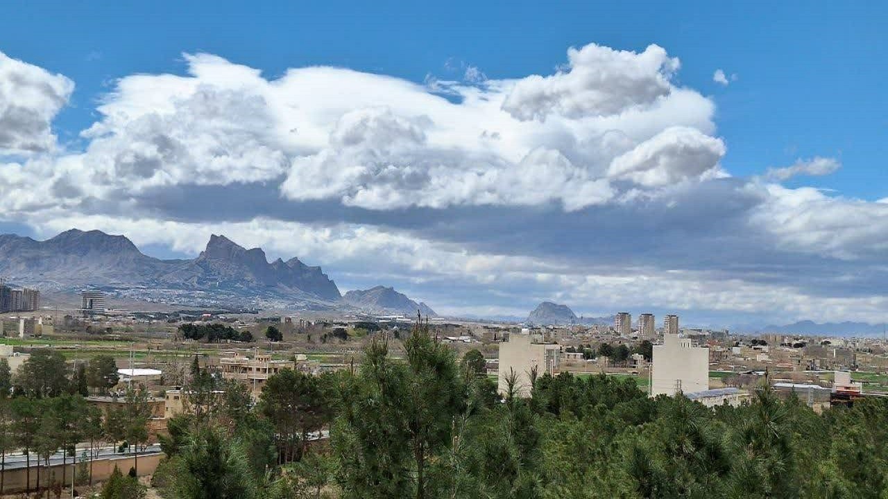 رویت آسمان آبی در اصفهان رویت آسمان آبی در اصفهان