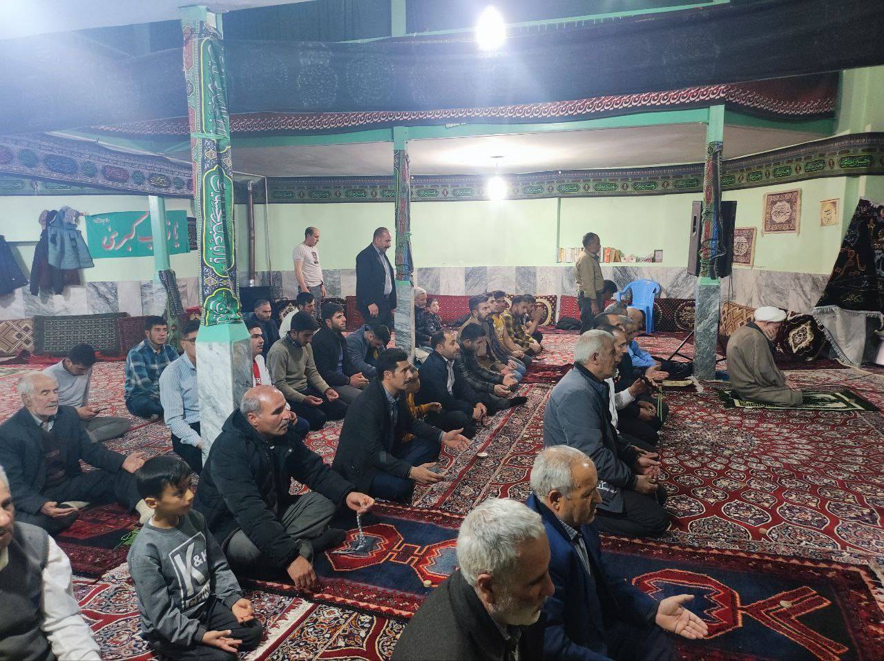 نمازگزاران روستای گردشگری توآباد نمازگزاران روستای گردشگری توآباد