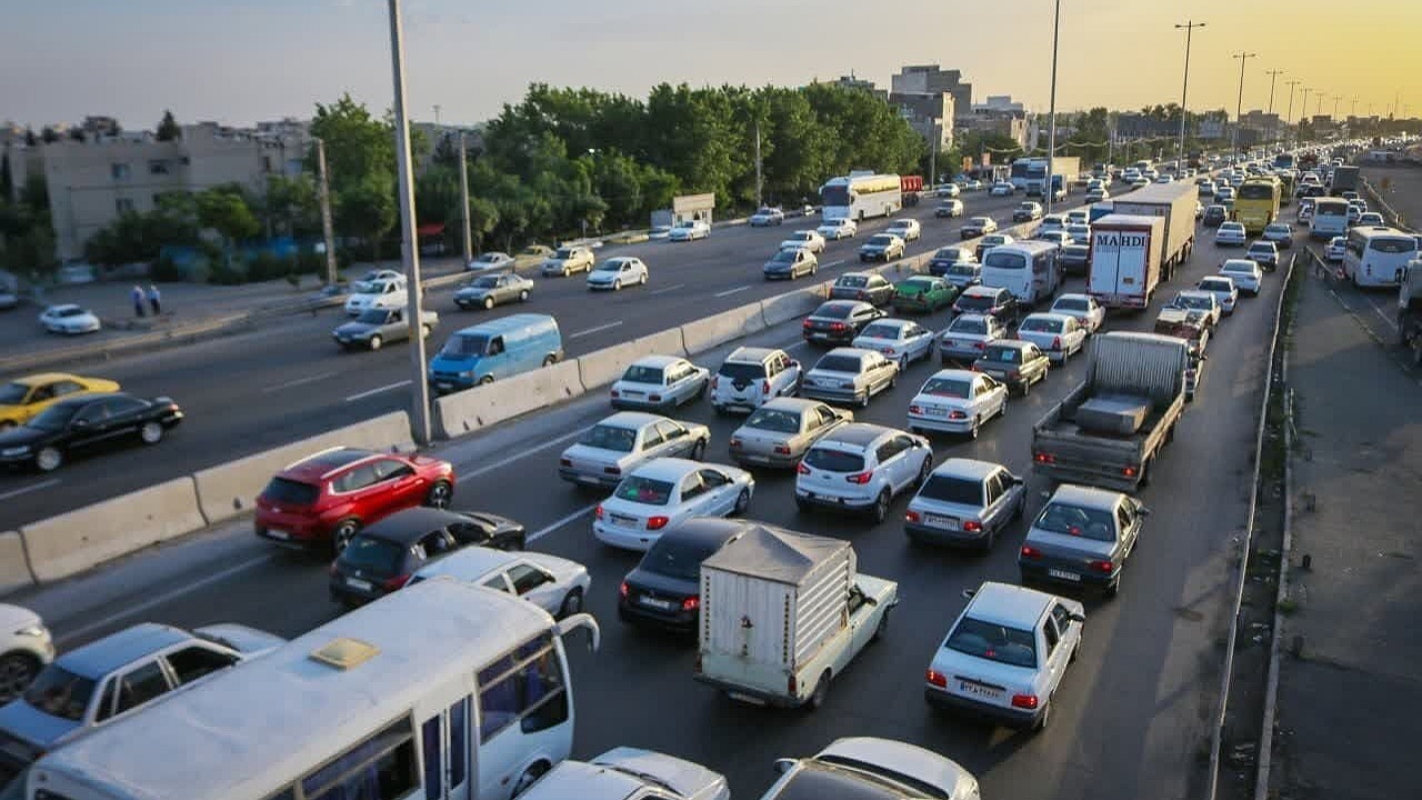 تردد در ورودی‌ها و خروجی‌های مشهد ۳ درصد کاهش داشته است