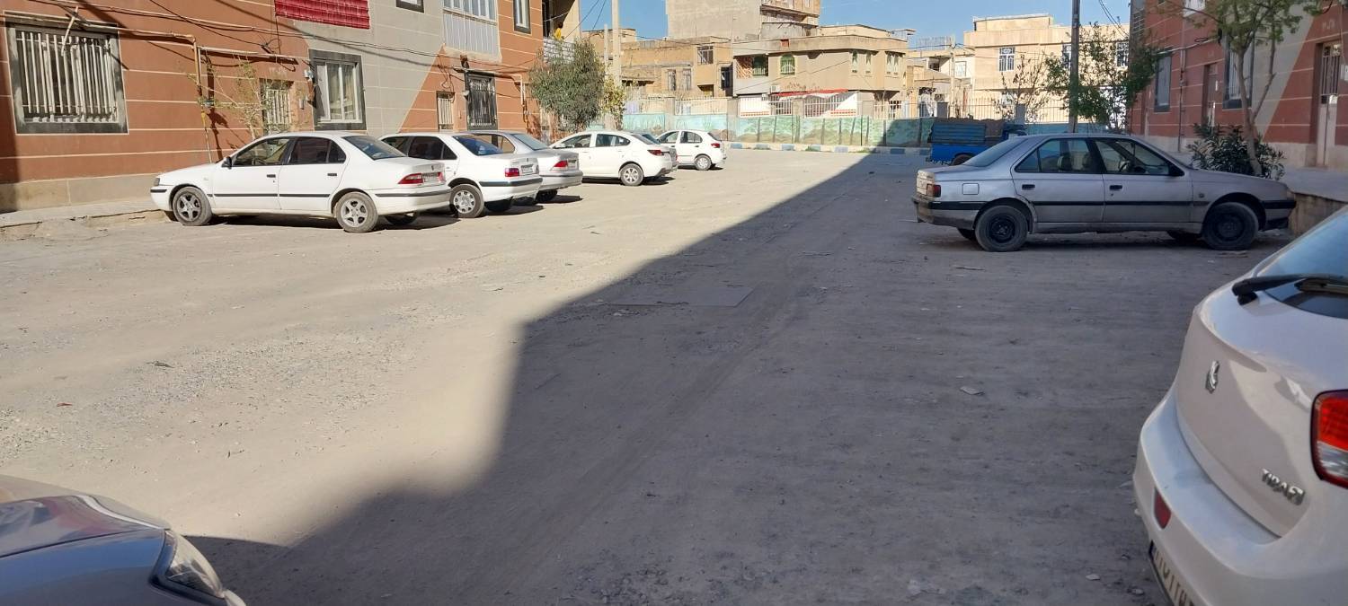 نمایی از محوطه مسکن مهر دادگستری