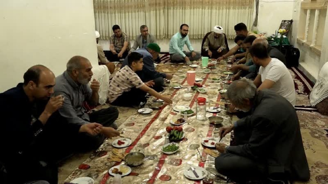 میهمانی در ماه میهمانی خدا + فیلم