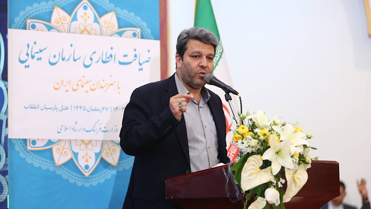 موضوع بازنشستگی هنرمندان حل شد
