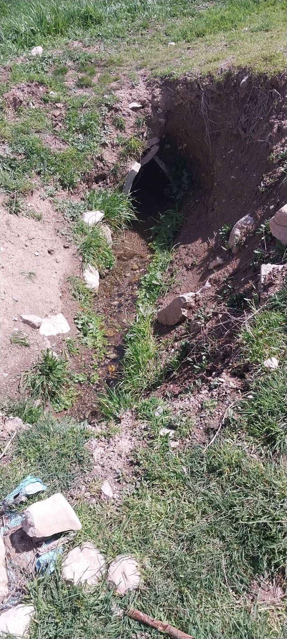 قنات قدیمی در روستای زازرم علیا