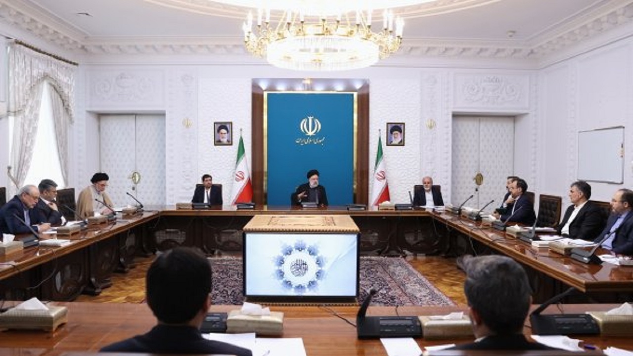 تاکید رئیسی بر ضرورت تلاش و همکاری بیشتر همه بخش‌ها برای تقویت ثبات و آرامش بازار