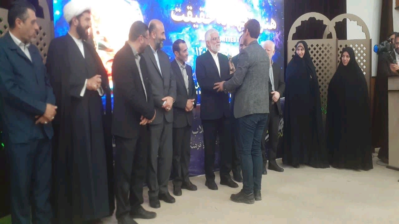 چهره سال هنر انقلاب اسلامی استان گلستان معرفی شد