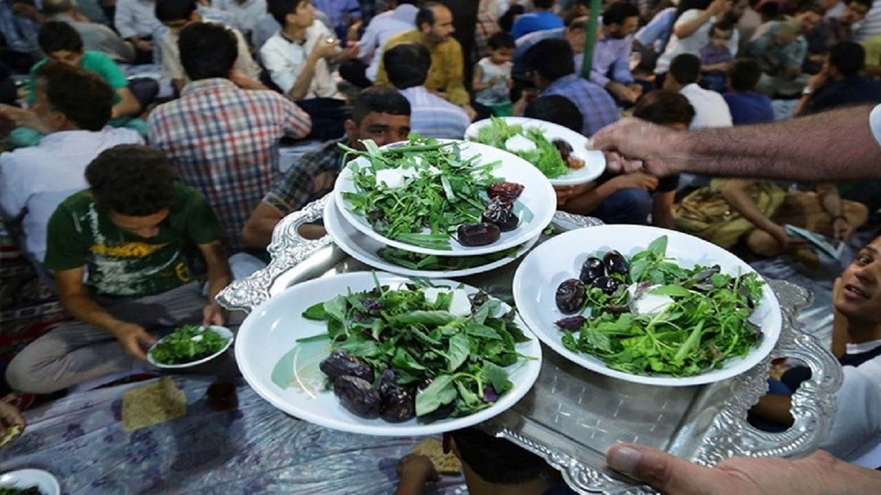 ۲۰ هزار دانش آموز خراسان رضوی در جشن روزه اولی‌ها شرکت کردند