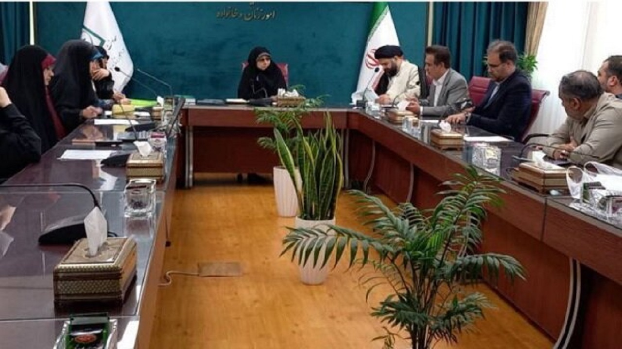 بهره‌مندی از ظرفیت زنان جهت فرهنگ‌سازی در جمع‌آوری پسماند