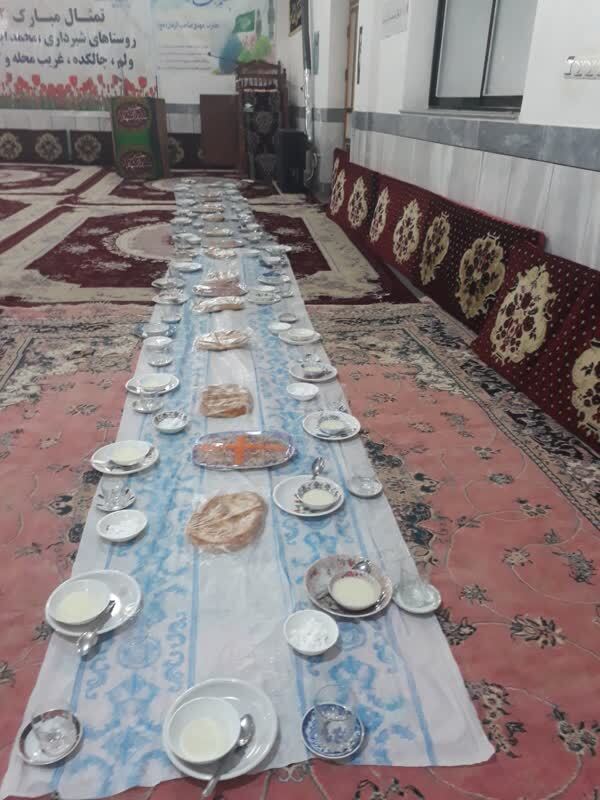 پهن شدن سفره افطاری