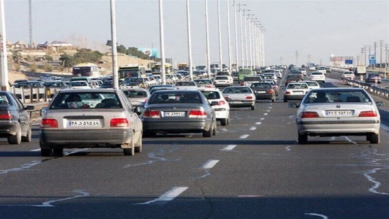 ترافیک در آزادراه‌های قزوین نیمه سنگین است
