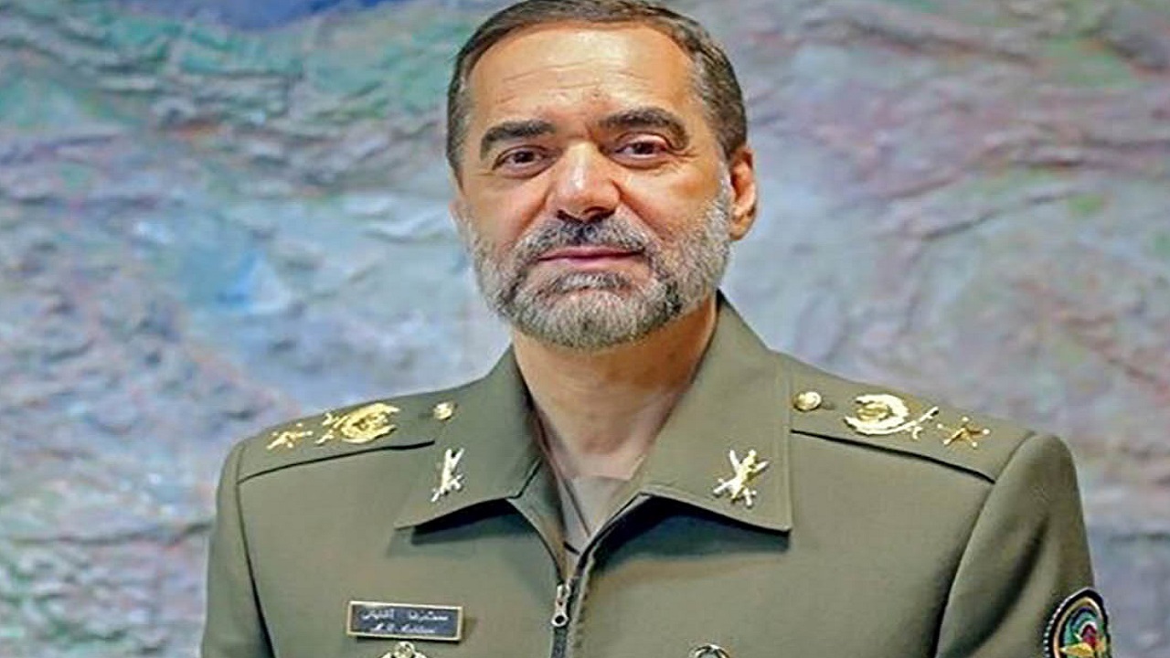 آشتیانی فرارسیدن عید فطر را به وزرای دفاع کشور‌های اسلامی تبریک گفت
