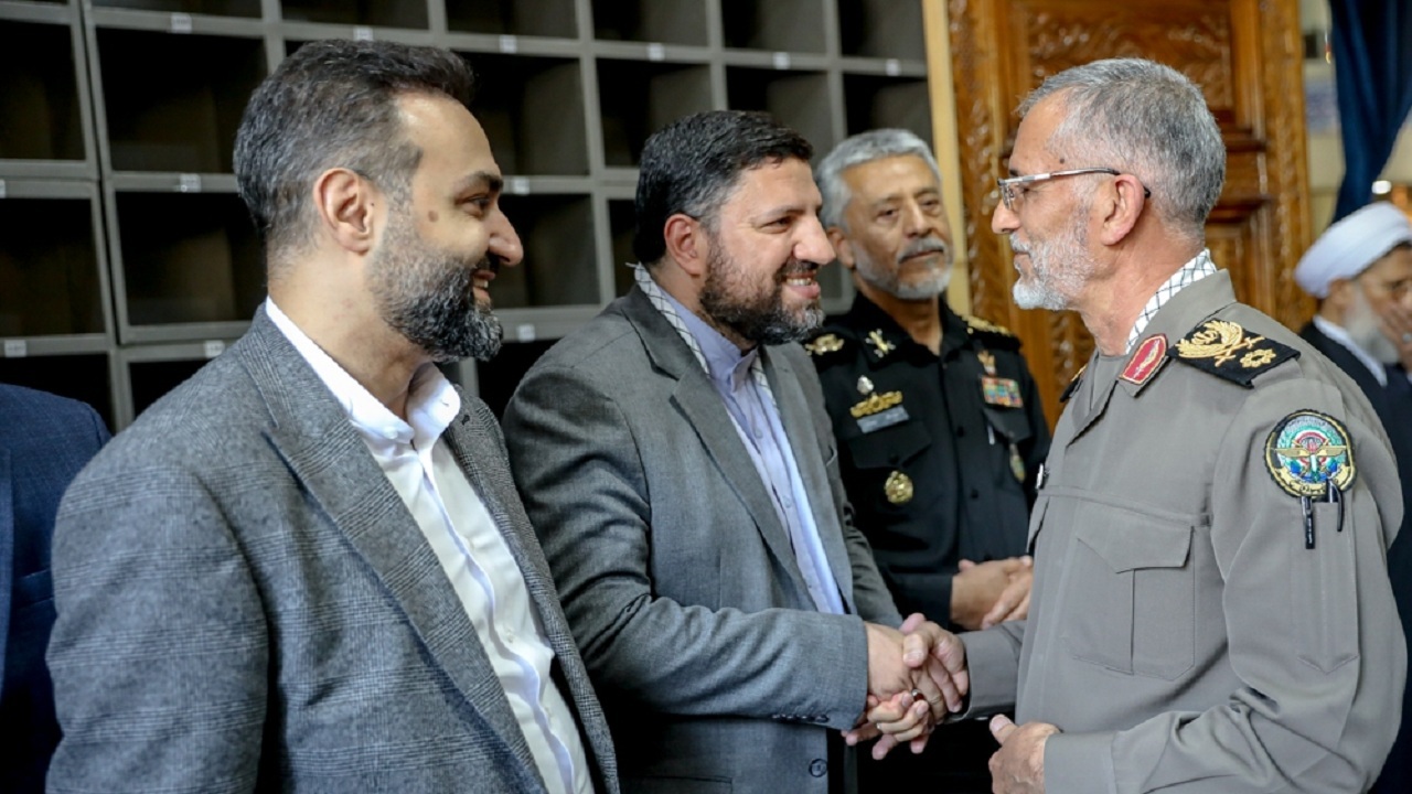 جوانان ما نشان داده‌اند که علاقه‌مند به ادامه راه شهدا هستند