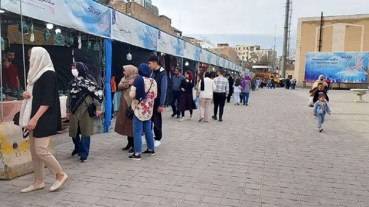 نمایشگاه عیدانه صنایع‌دستی و سوغات در قزوین برگزار می‌شود