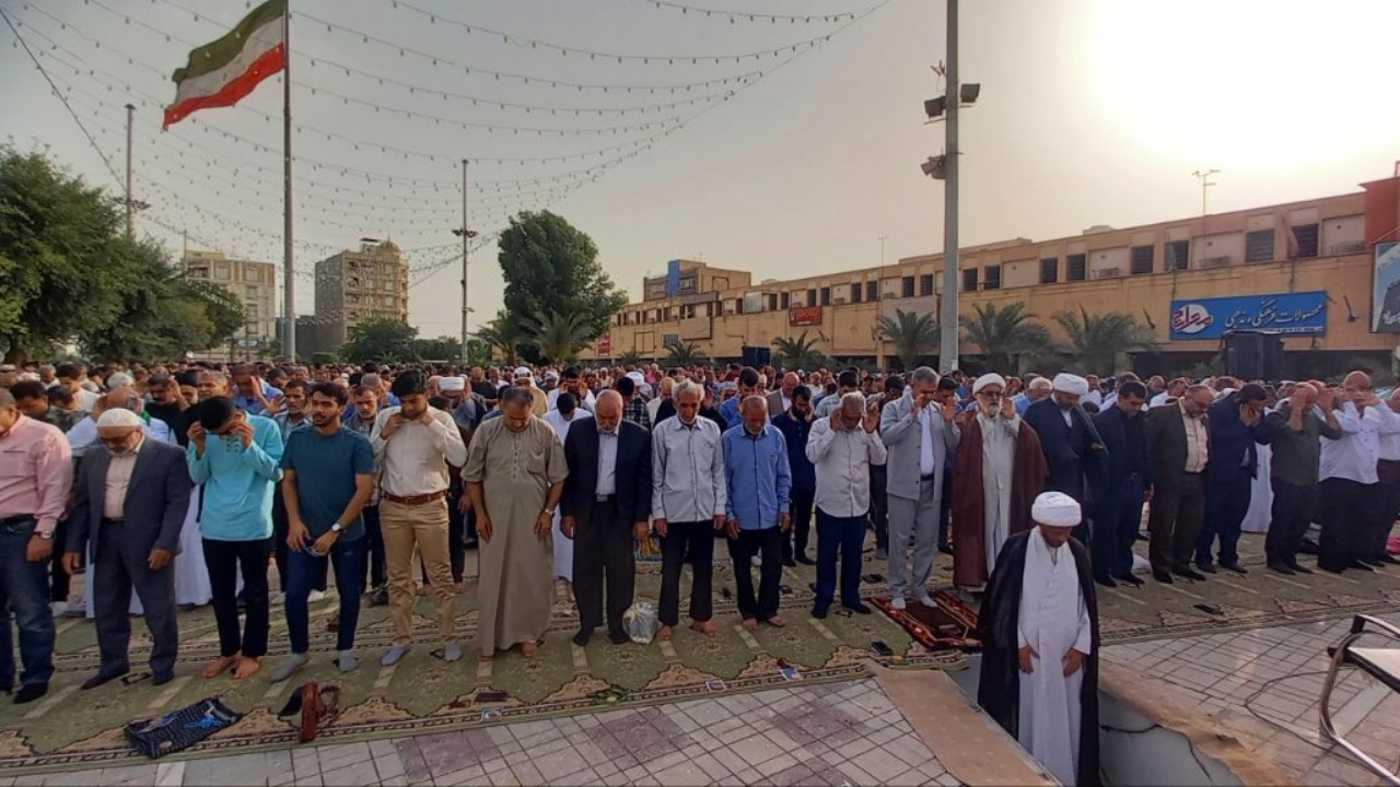 نیایش روزه داران اروندی با پروردگار