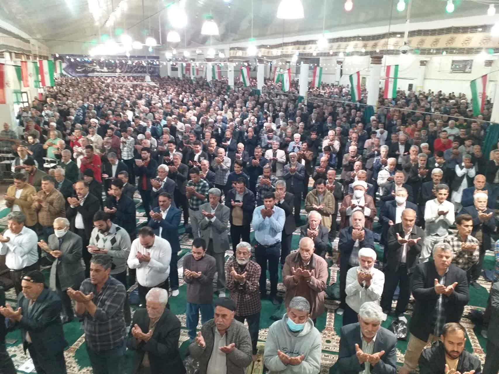 اقامه نماز عید سعید فطر در گلستان