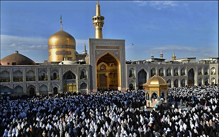 آغاز نماز عید سعید فطر در حرم مطهر امام هشتم علیه السلام