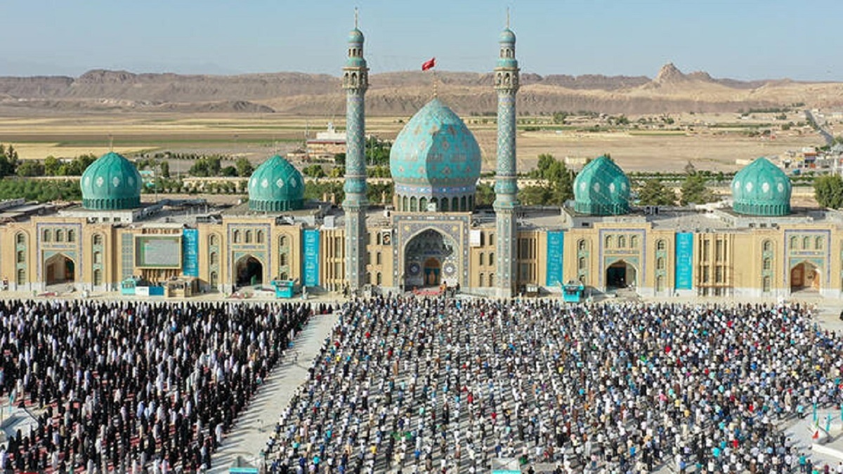 قم در آستانه نیمه شعبان غرق در شور انتظار + فیلم