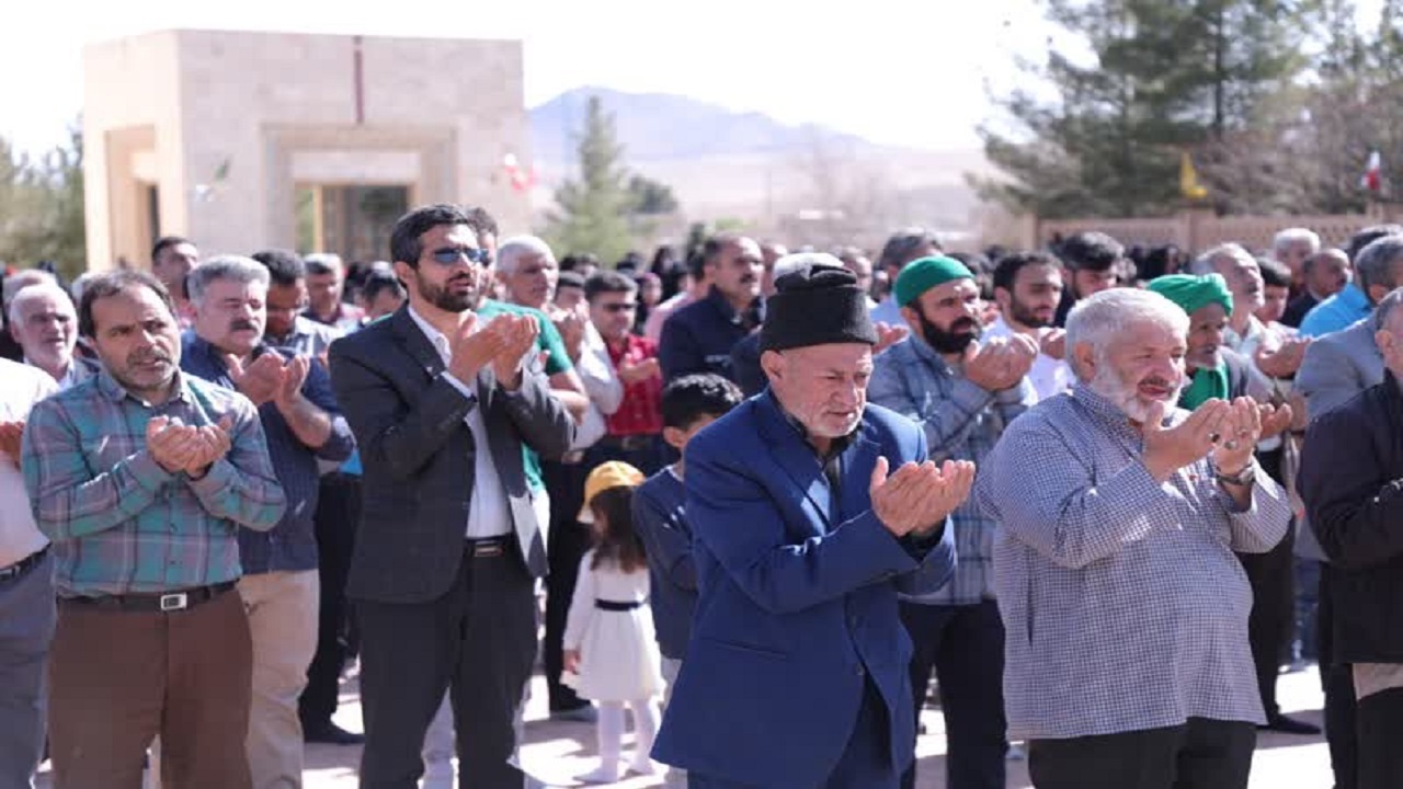 اقامه نماز عید سعید فطر در ندوشن