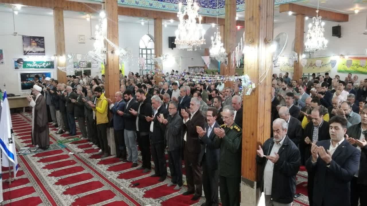 تصاویری از لحظات معنوی نماز عید سعید فطر در کلاچای