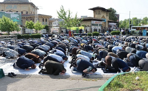 اقامه نماز عید سعید فطر در گیلان + تصاویر