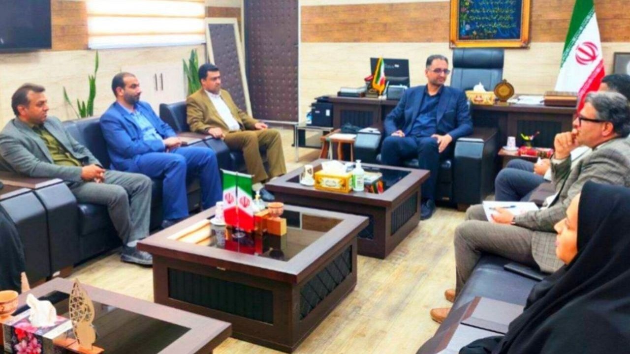شهرداری‌ها و شوراهای شهر بازوان حاکمیت در پیشبرد مسائل شهری هستند