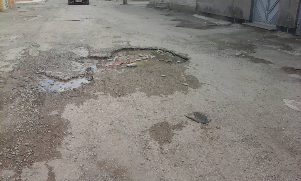 چاله های خیابانی در کرمانشاه