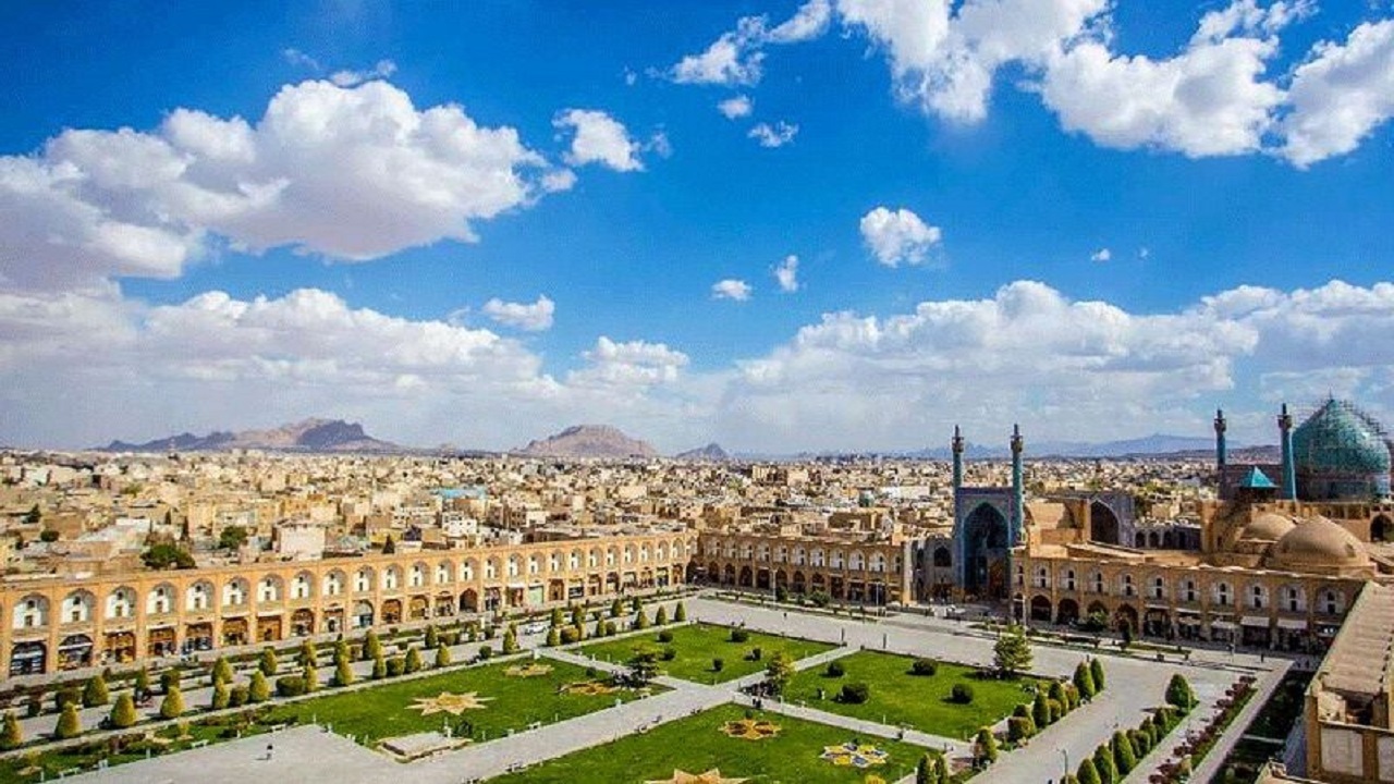 کیفیت هوای شهر اصفهان پاک است