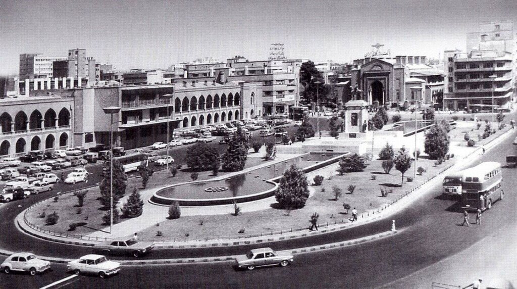 میدان امام خمینی