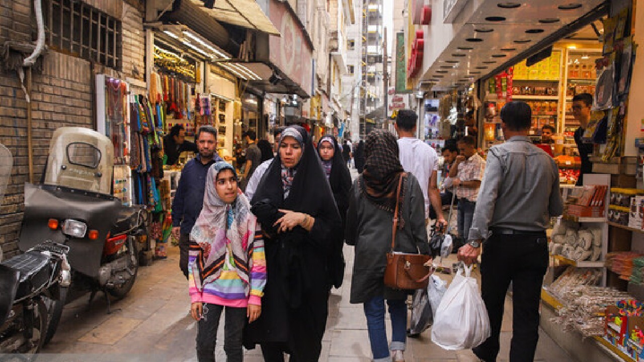 استفاده از اتباع در شعاع ۳ کیلومتری حرم رضوی تخلف است