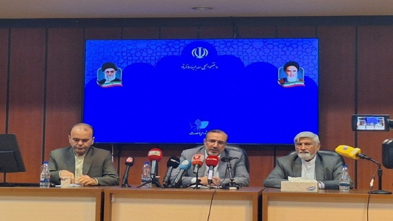 نمایندگان مجلس در همه مسائل جاری کشور حق اظهار نظر دارند