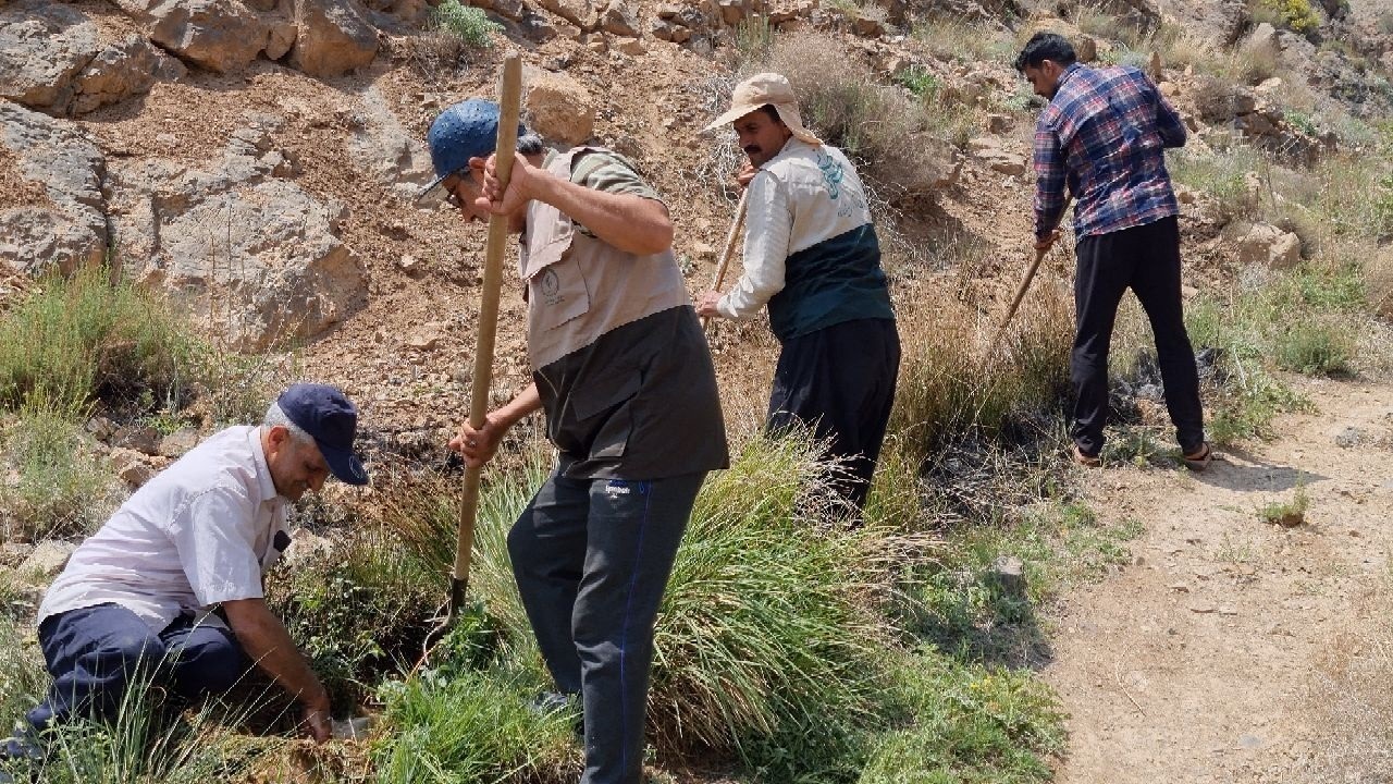 برگزاری آیین سنتی جوی روبی در روستای کذاب