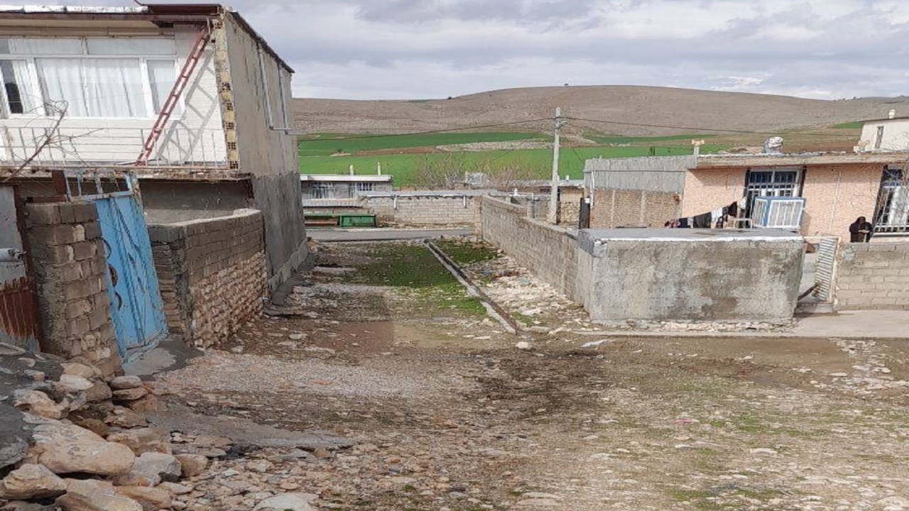 رنجش اهالی روستای چالاوبکر از وضعیت نامناسب و سنگلاخی معابر + تصاویر