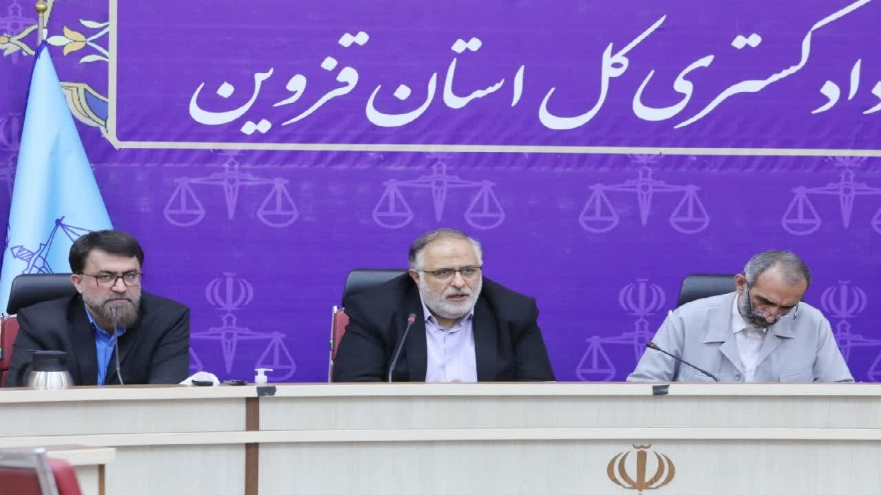 اجرای طرح عفاف و حجاب نور باید با روشنگری و تبیین همراه باشد