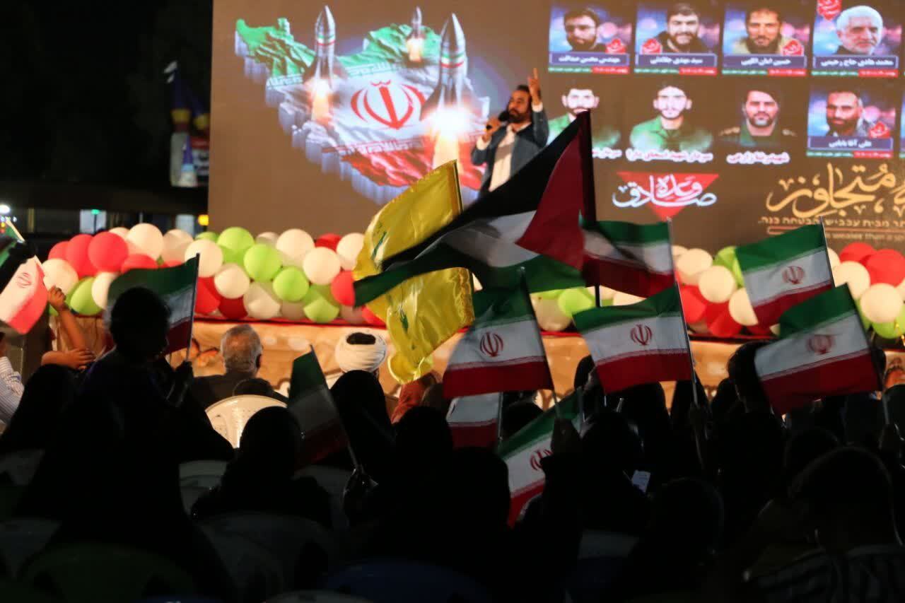 برگزاری جشن وعده صادق در بندرعباس