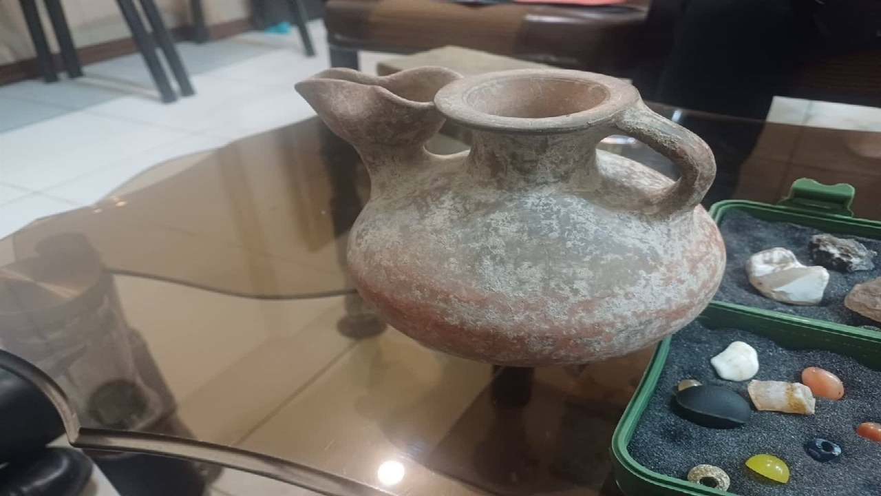 کشف ۳۳قطعه شی تاریخی در رودبار