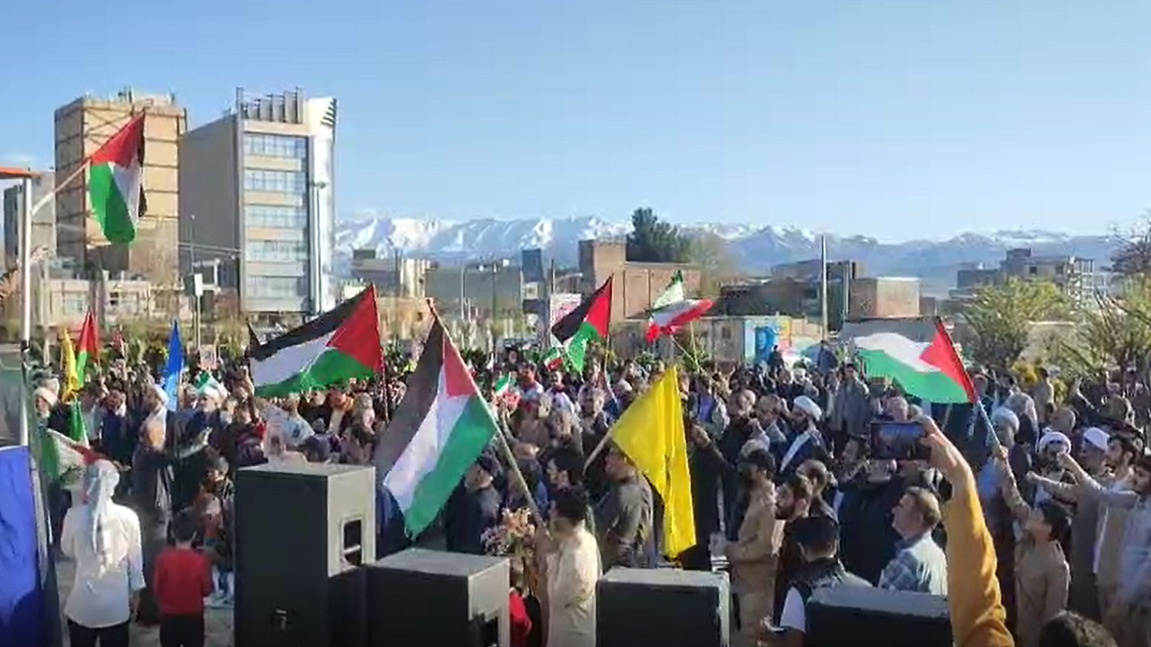 تجمع مردم نهاوند در حمایت از سپاه پاسداران انقلاب + فیلم