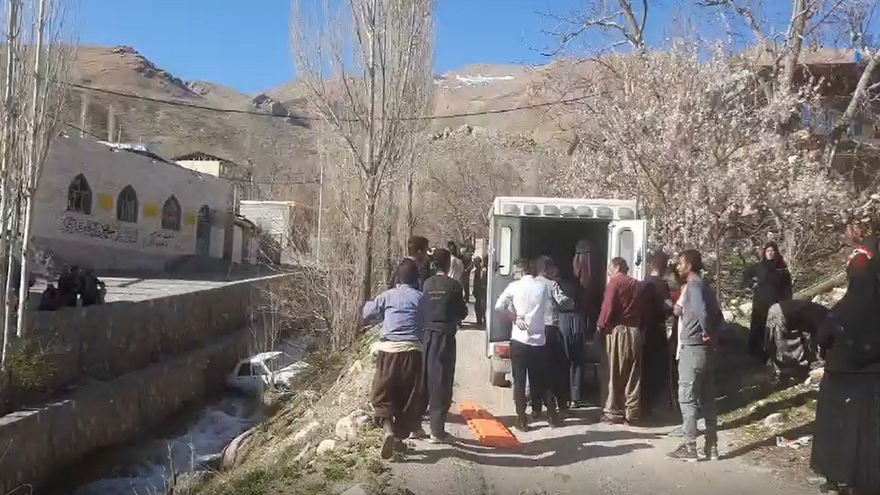 سقوط خودروی پراید به رودخانه دهستان مصیر حادثه آفرید + فیلم