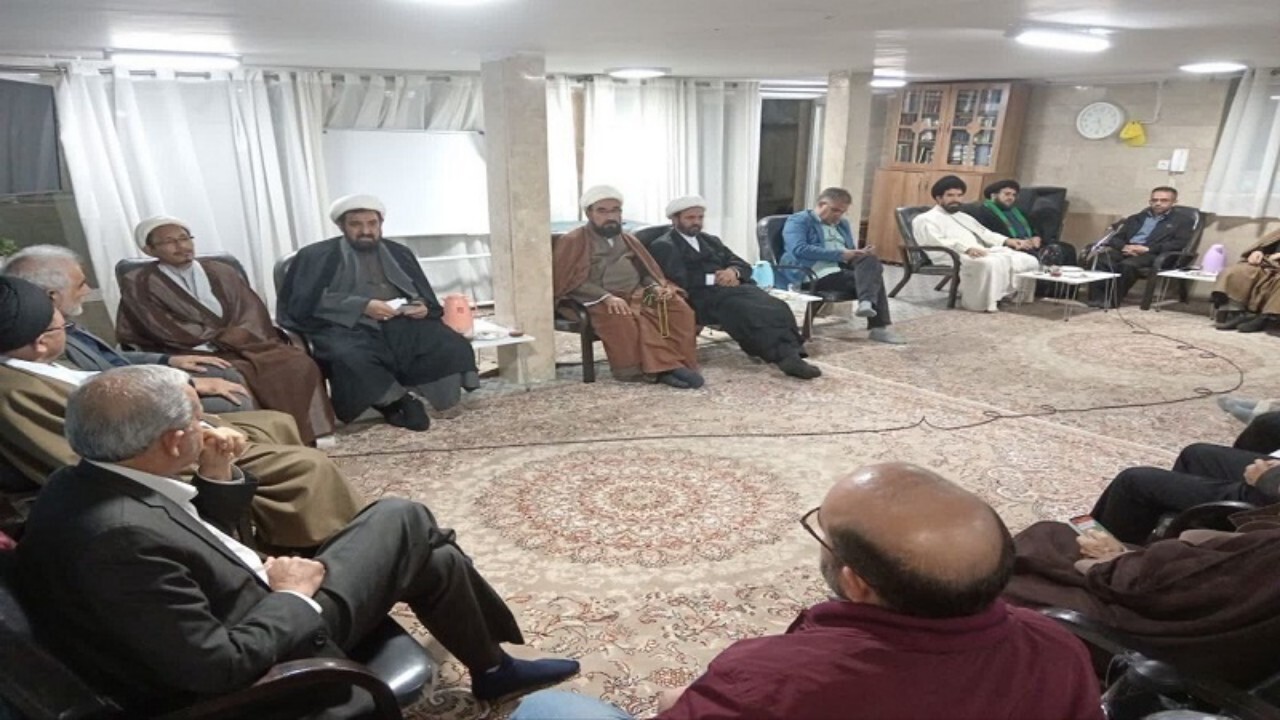 نشست نخبگان مهاجرین افغانستانی در حمایت از وعده صادق