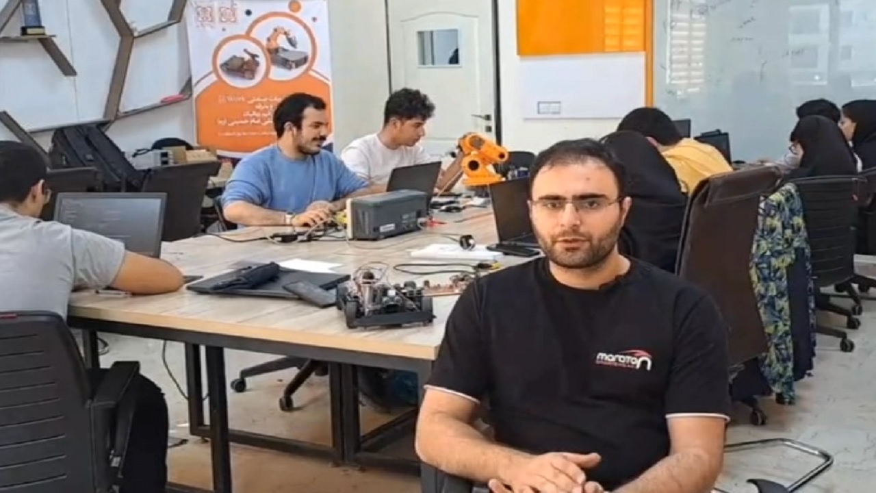 شرکت سه تیم در هجدهمین دوره مسابقات ربوکاپ آزاد ایران+ فیلم