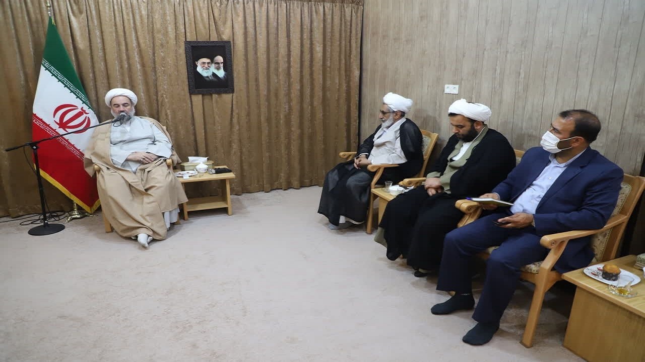 ارتش مؤمن و مقتدر مایه آرامش خاطر مردم و هراس دشمنان است