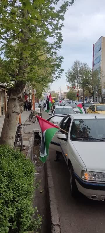 حمایت مردم خوی از سپاه پاسداران با برپایی کاروان خودرویی
