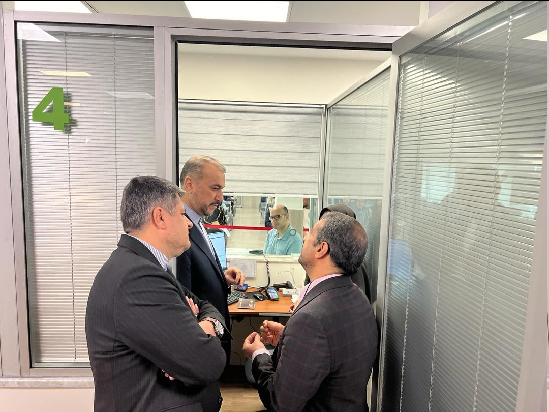 بازدید حسین امیرعبداللهیان از سرکنسولگری ایران در استانبول