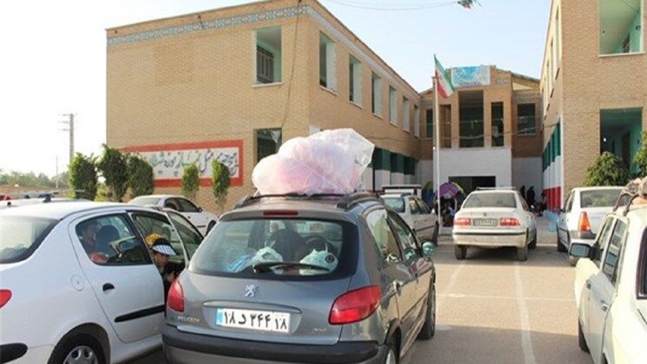 استقبال استاندار خراسان شمالی از مسافران نوروزی 