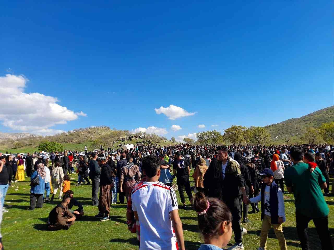 حضور گردشگران در گیلانغرب