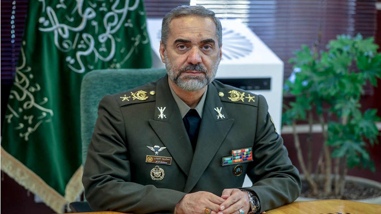 شاهد جهش صادرات تجهیزات و تسلیحات در سال ۱۴۰۳ خواهیم بود