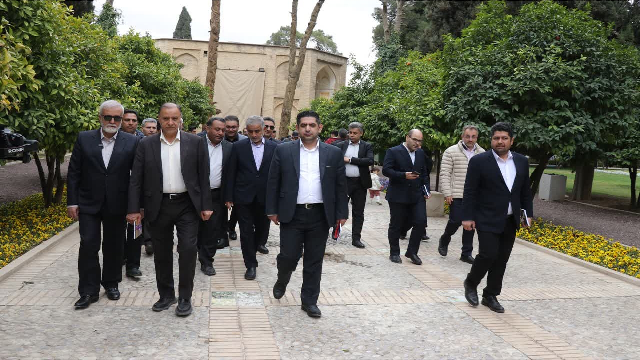 تاکید شهردار شیراز بر خدمت‌رسانی به موقع به مسافران نوروزی
