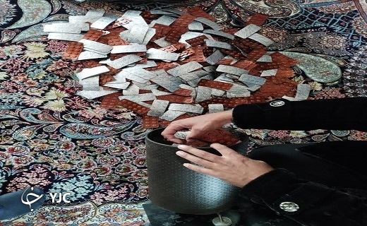 پزشک قلابی ترک اعتیاد در شهرستان خاتم شناسایی و دستگیر شد + عکس