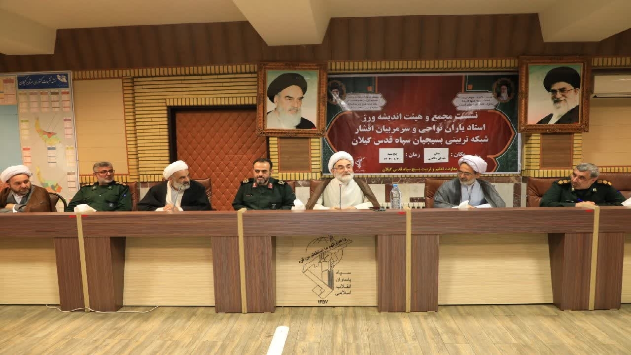 لزوم هوشیاری در برابر جنگ رسانه / جوانان را با قهرمانان  دینی وملی آشنا کنید