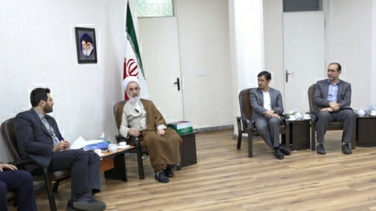 باید فرهنگ پرداخت مالیات در جامعه ترویج پیدا کند