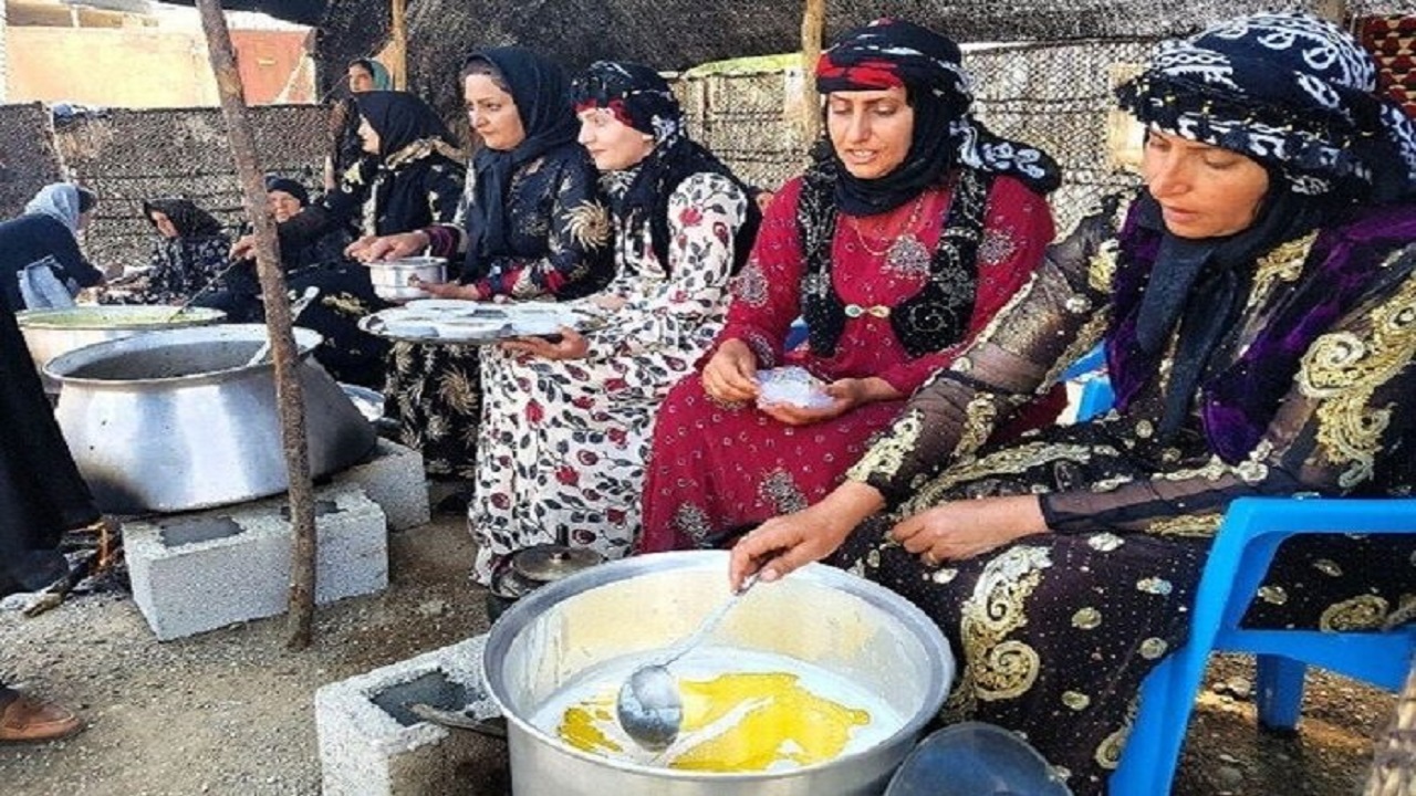 روستای کرتویج بخش دینور همه روزه میزبان گردشگران داخلی و خارجی است