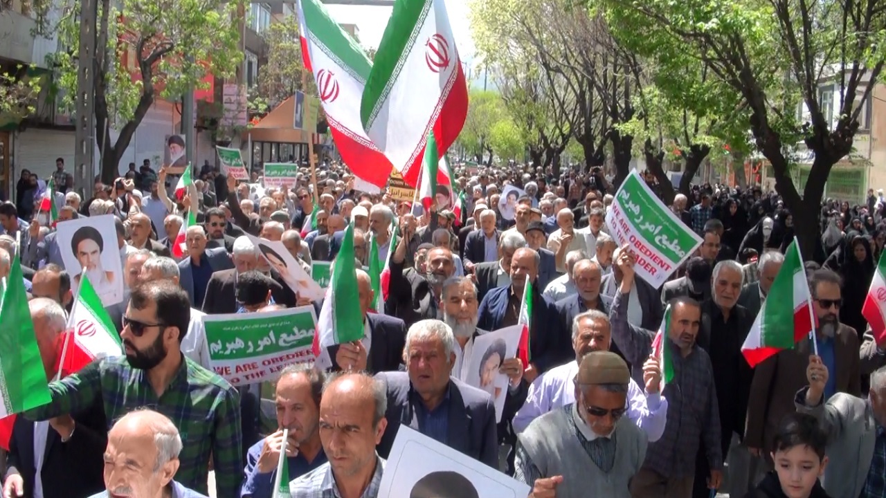 راهپیمایی همدانی ها در حمایت از عملیات «وعده صادق»